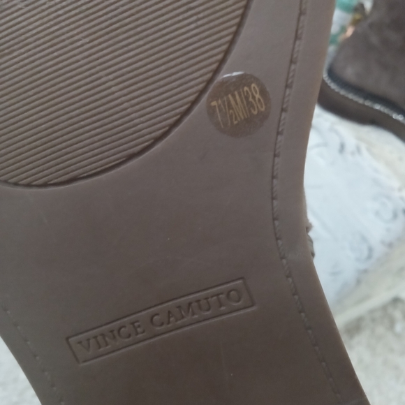 🆕⭐ VINCE CAMUTO suede mocha brown rhinestone combat boots - Picture 10 of 12